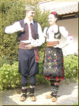 Šumadijska nošnja - ženska-2