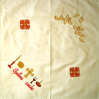 Nadstolnjak vezeni Srećna slava