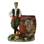 Figura Srbijanac sa buretom