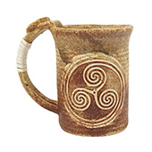 Šolja od kamenine TRISKELION