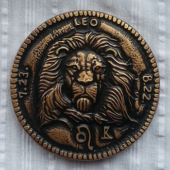 Magnet Horoscope - Leo-2