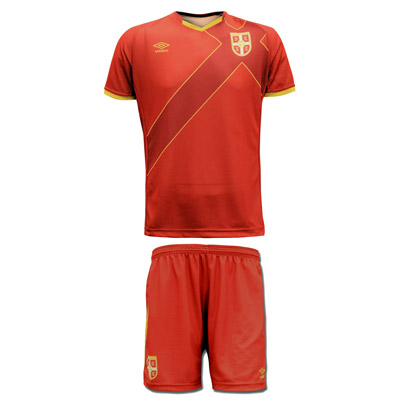 Umbro komplet - crveni fudbalski dres + šorc Umbro komplet - crveni fudbalski dres + šorc